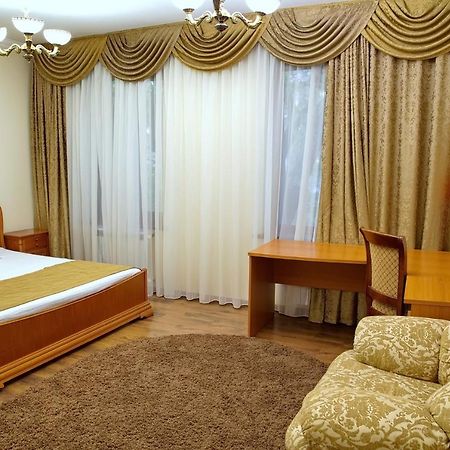 Boomerang Business Hotel Odessa Exterior foto