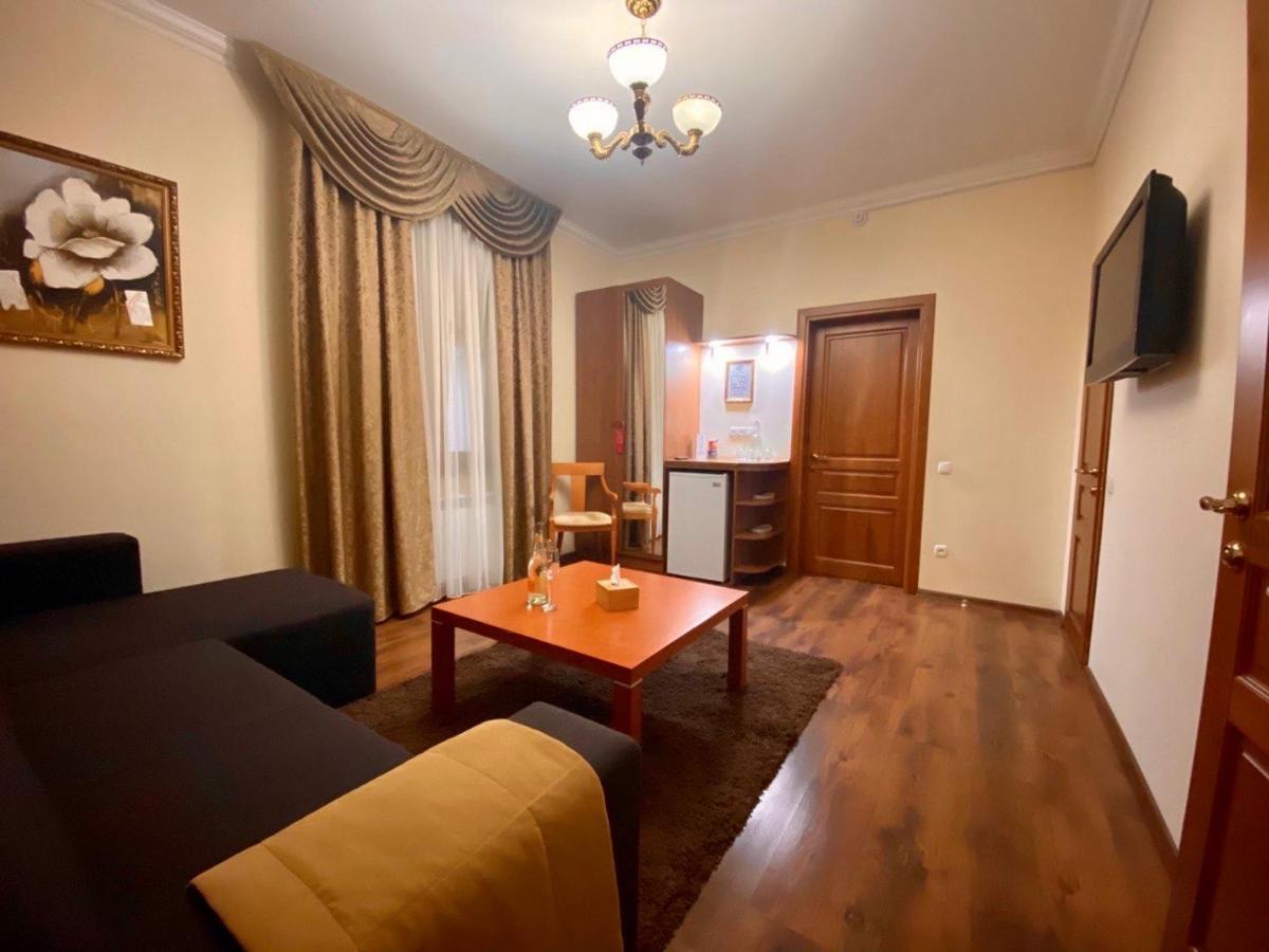 Boomerang Business Hotel Odessa Exterior foto