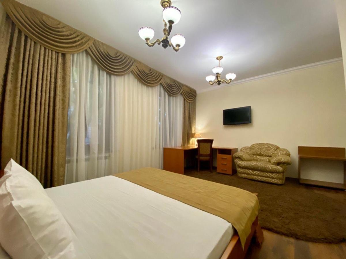 Boomerang Business Hotel Odessa Exterior foto
