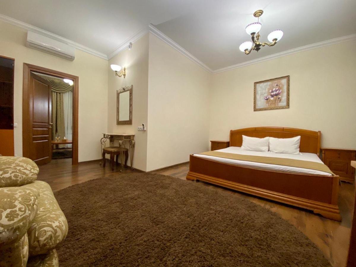Boomerang Business Hotel Odessa Exterior foto