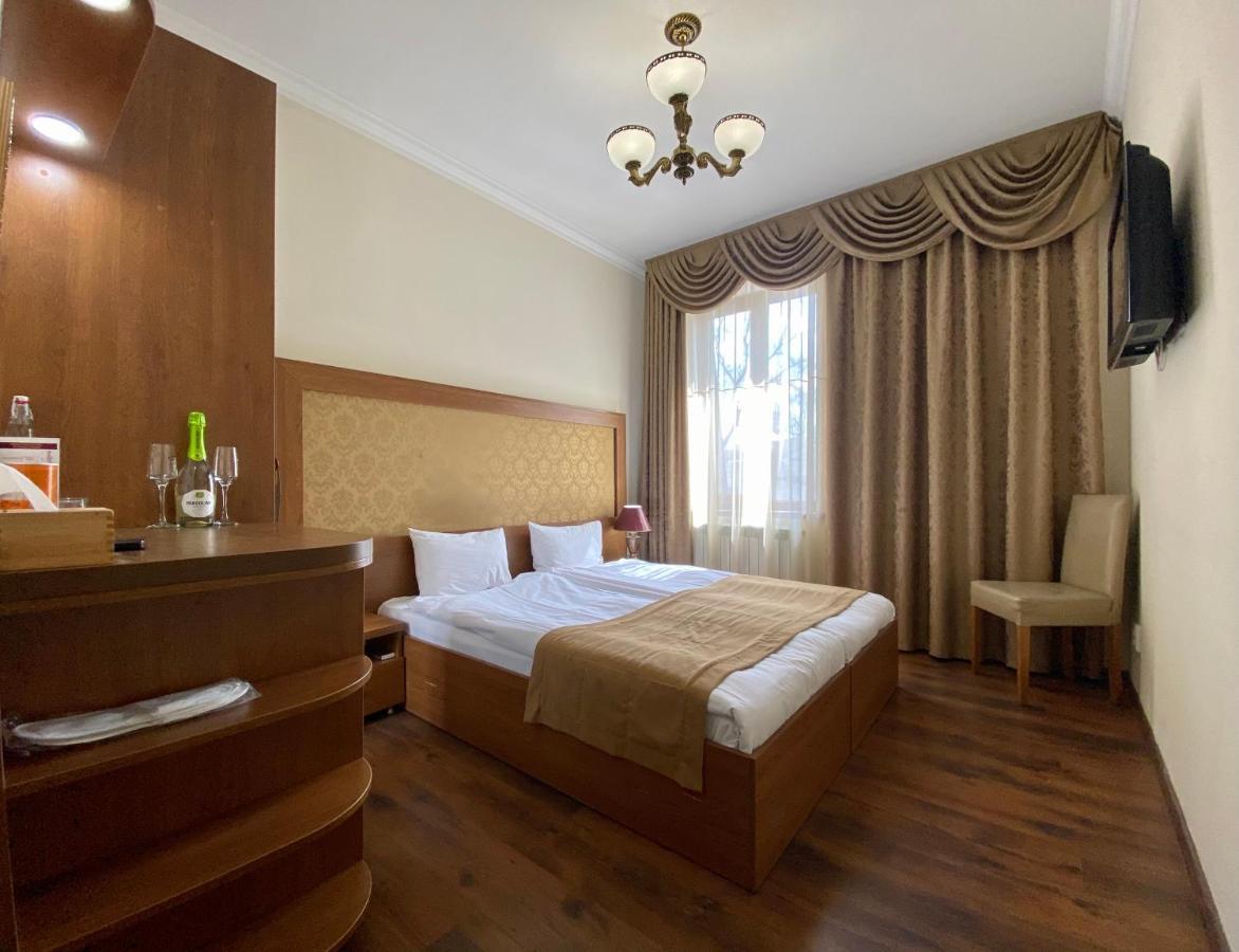 Boomerang Business Hotel Odessa Exterior foto