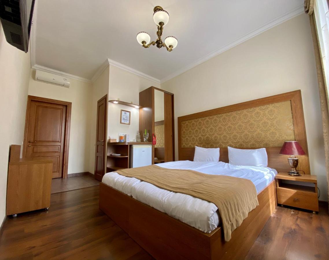 Boomerang Business Hotel Odessa Exterior foto