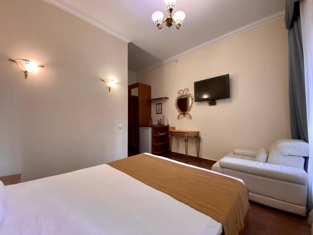 Boomerang Business Hotel Odessa Exterior foto